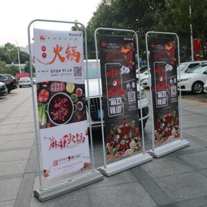 Standee de nuoc 700x700 (1)