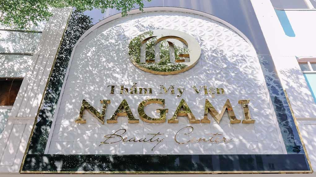 Bảng hiệu chữ nổi sang trọng tại thẩm mỹ viện, thiết kế hiện đại và chuyên nghiệp Bang hieu Spa tham my vien 1020x570 2