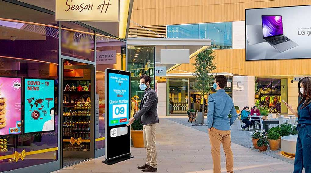 Cho thuê Standee Điện Tử LED đến ngay DTC Ads - Thu hút khách hàng với nội dung hiển thị sáng rõ, ấn tượng. dich vu thue standee tai dtc ads 1020x570 2