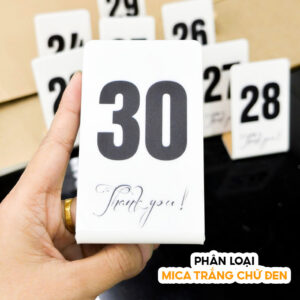 Phân loại Mica Trắng chữ Đen của Số Để Bàn Cho Quán Cafe, Nhà Hàng